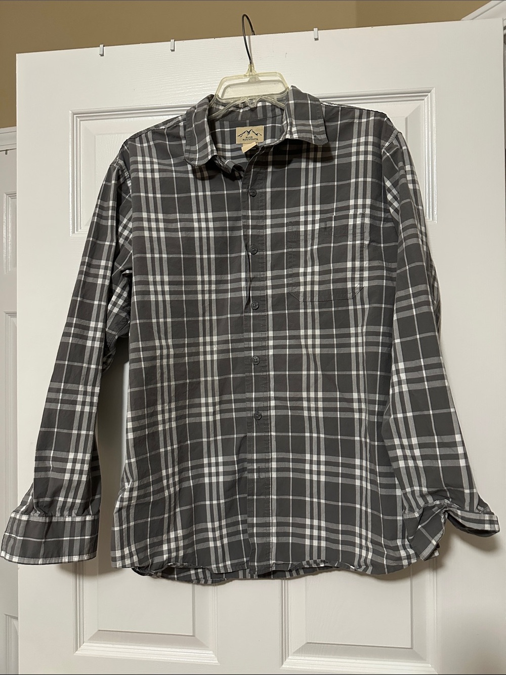 Men's Gray Plaid Long-Sleeve Button-Down Shirt